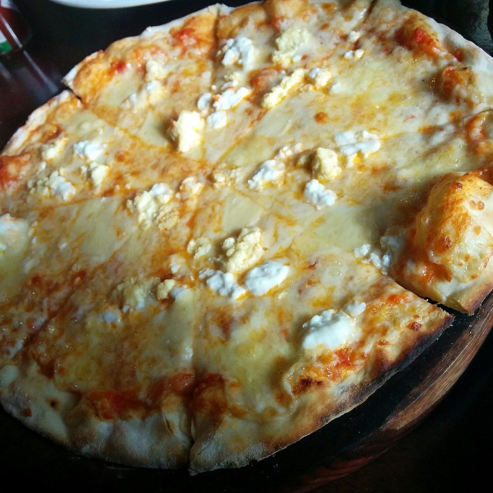 Pizza 4 quesos
