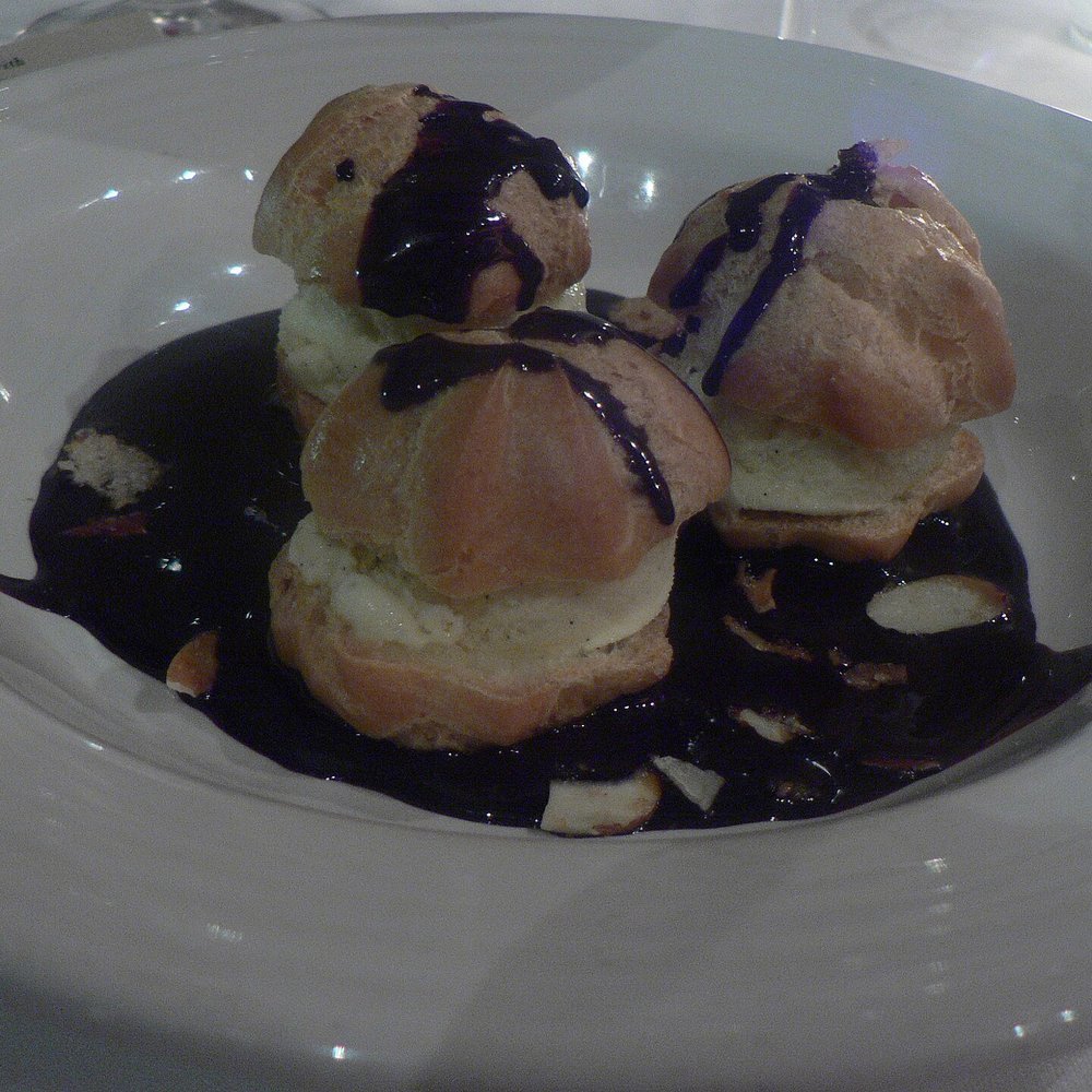 Profiteroles